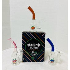 Water Pipe - 6.7" MGM Oil with Bowl & Banger